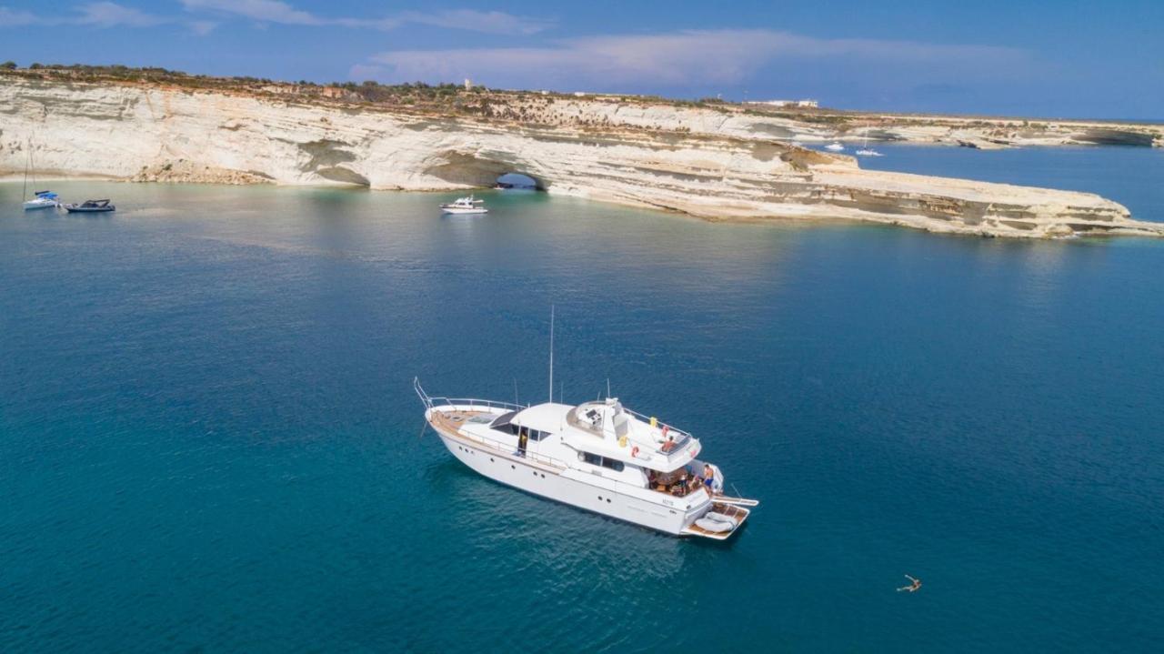 Sea Baroniv "Bedsonboat" Hotel Birgu Ngoại thất bức ảnh