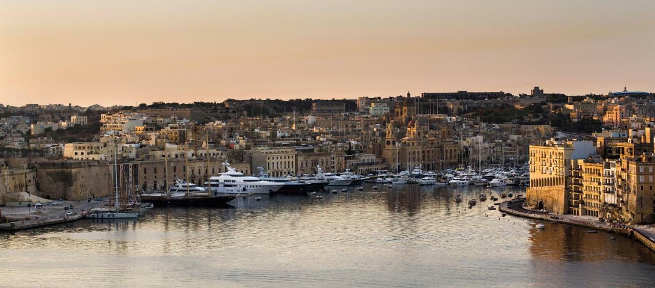Sea Baroniv "Bedsonboat" Hotel Birgu Ngoại thất bức ảnh